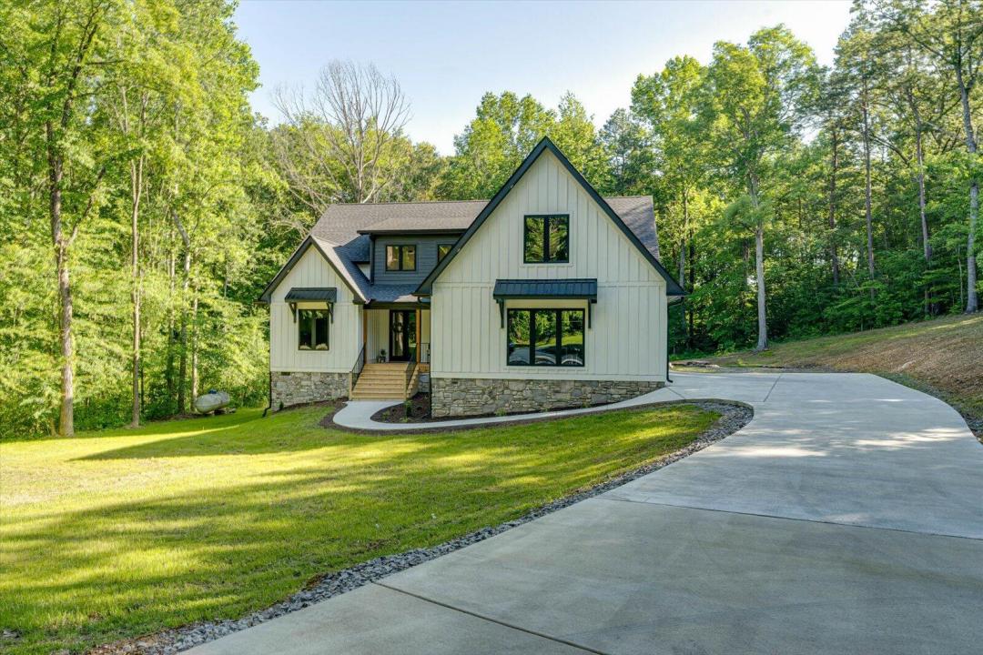 505 Tanya Drive, Whitwell, Tennessee 37397, USA