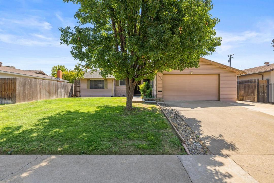 6589 Demaret Drive, Sacramento, California 95822