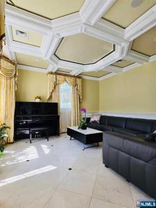 187 Hebberd Avenue, Paramus, New Jersey 07652