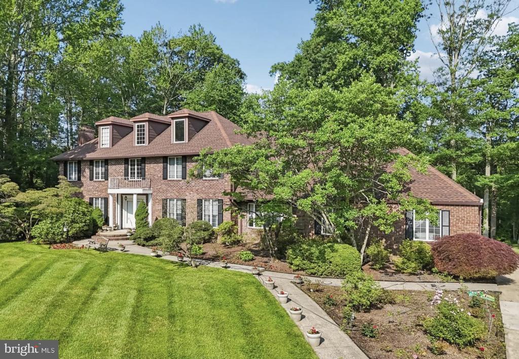 7 Hidden Springs Lane, Hightstown, New Jersey 08520, USA