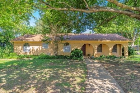 1921 Malone Street, Denton, Texas 76201, USA