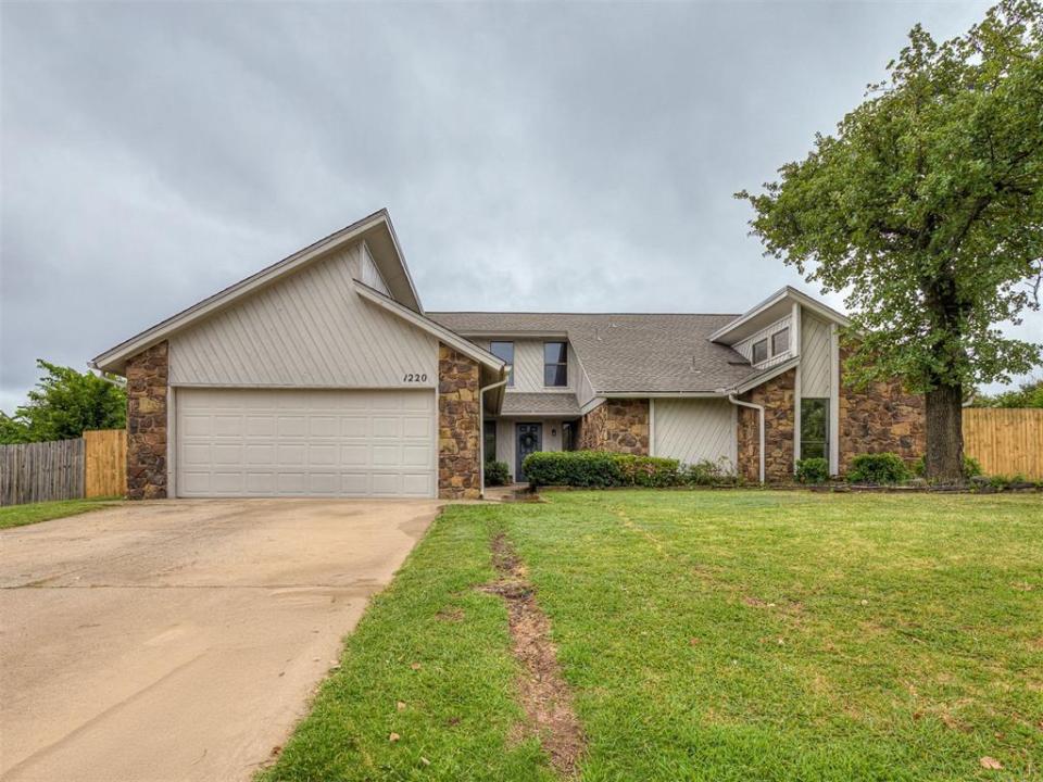 1220 Kingston Court, Edmond, أوكلاهوما 73034, الولايات المتحدة