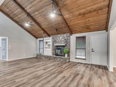 1220 Kingston Court, Edmond, أوكلاهوما 73034, الولايات المتحدة