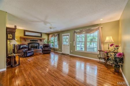 20303 Oakway Drive, Lebanon, Missouri 65536, HOA KỲ