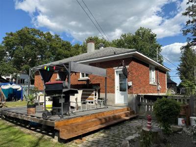 4505  Ch. Clément-Pesant, Mirabel, Québec J7N 2Y9, Canada