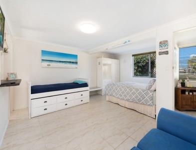 6 Roberts Street, Golden Beach, QLD 4551, Australia