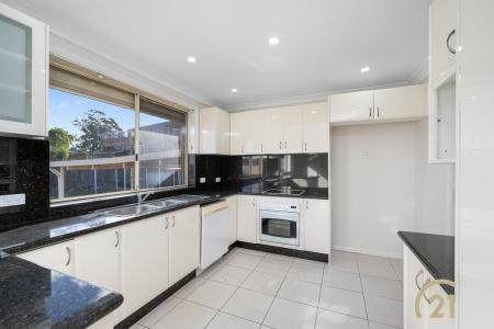 30 Garment Street, Prairiewood, NSW 2176, Australia