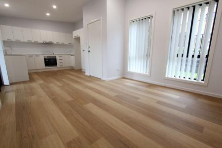 20A Hilltop Avenue, Mount Pritchard, NSW 2170, Australia
