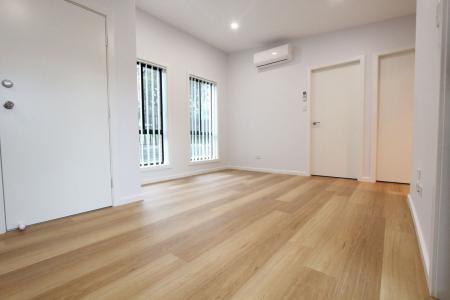 20A Hilltop Avenue, Mount Pritchard, NSW 2170, Australia