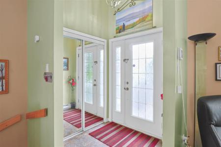 128 Rue Clermont, Saint-Jean-sur-Richelieu, Quebec J2W 3C2, Canadá