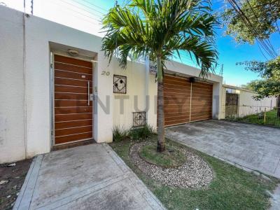 Calle Safiro, entre 4to y 5to anillo, a 100 mts de la Av. Doble vía La Guardia 20, Sur, Santa Cruz 0000, Bolivia