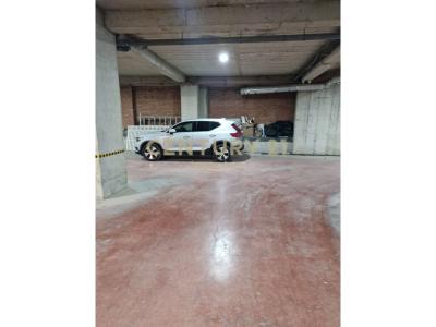 Astiri, Tirana, 阿尔巴尼亚