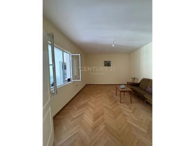 Elbasan Qender, Elbasan, 阿爾巴尼亞