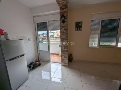 Bashkia, Vlorë, Albania