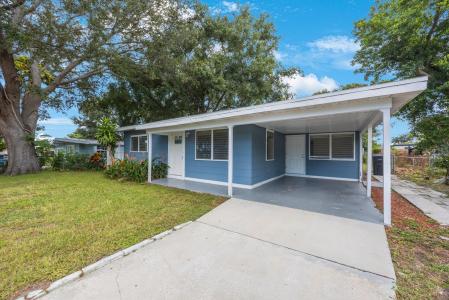 5481 #B 47th Ave N, St Petersburg, 佛罗里达州 33709, 美国