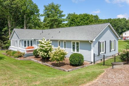 231 Kimberly Ann Drive, Hendersonville, Caroline Du Nord 28792, États-Unis