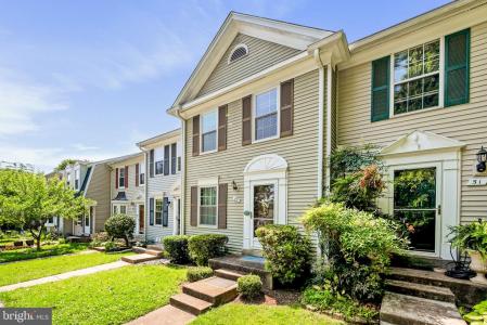 49 Huntley Court, Sterling, Virginia 20165, USA