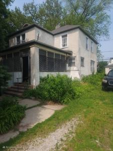 9745 S Beverly St, Chicago, Illinois 60643