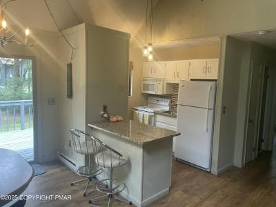 128 Long View Lane, Pocono Pines, Pennsylvania 18350, Estados Unidos