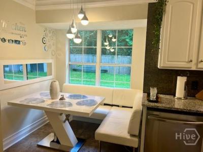 247 Stonebridge Dr, Savannah, Georgia 31410, USA