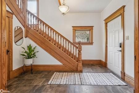 1411 N 7th Street, Burlington, Iowa 52601