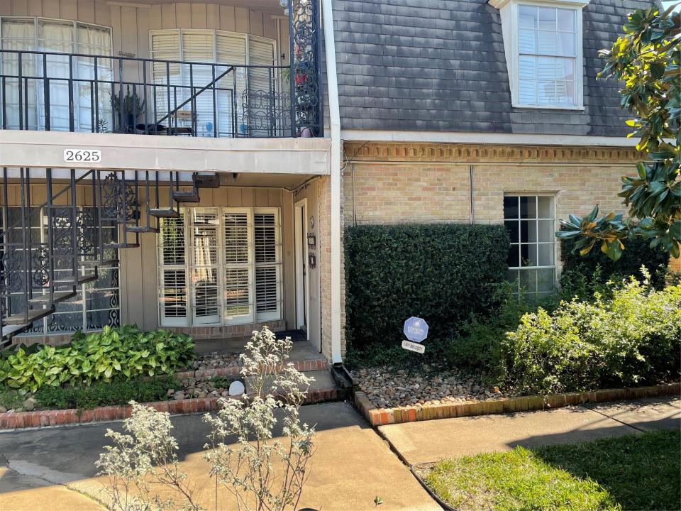 2625 Marilee Lane Unit 2, Houston, Texas 77057