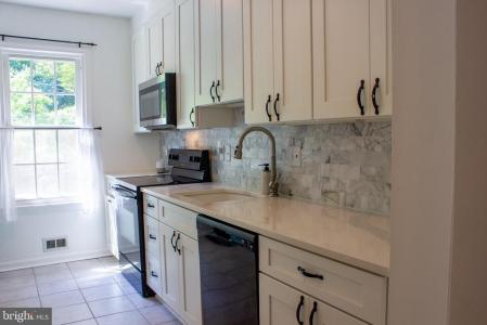 3517 Chevy Chase Lake Drive, Chevy Chase, Maryland 20815, Estados Unidos