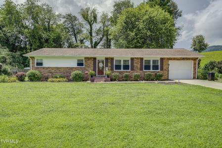 115 Lancelot Drive, Elizabethton, Tennessee 37643, USA