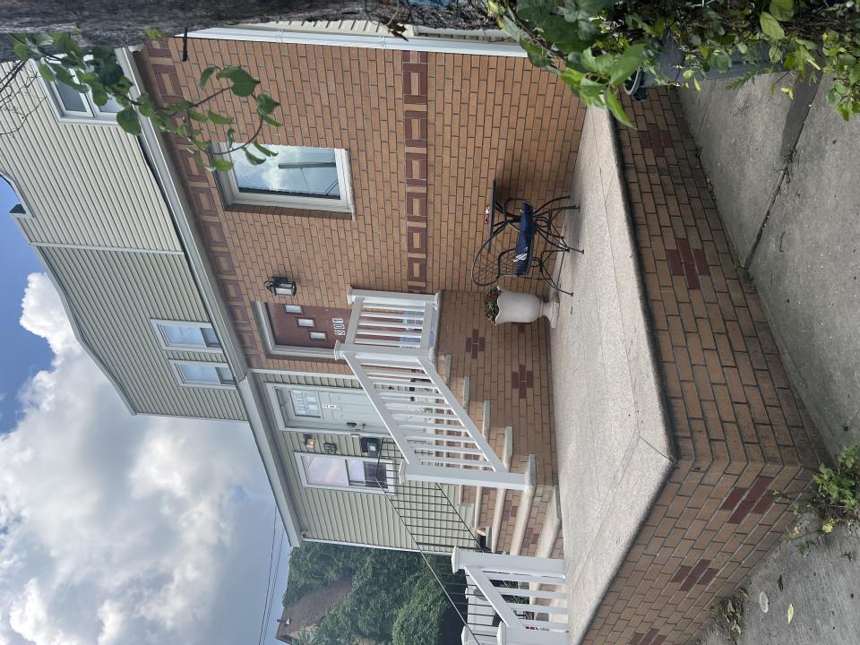 301 beach 15 Street, Far Rockaway, New York 11691, USA