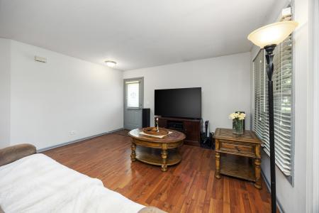 251 University Lane, Elk Grove Village, Illinois 60007, Estados Unidos
