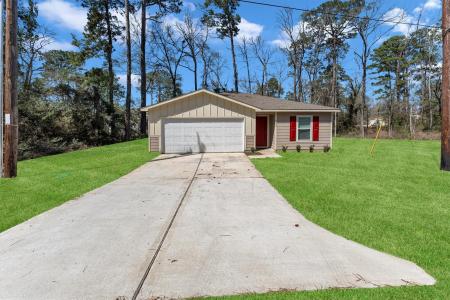 146 Oak Circle, Livingston, Texas 77351