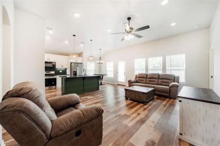 319 Rock Hollow Road, Harrah, Oklahoma 73045, USA