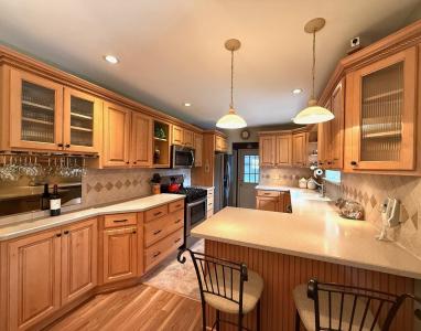 5247 Crestway, Bay City, Michigan 48706, USA