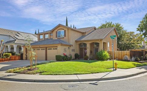 1434 Vivian Lane, Tracy, California 95377, USA