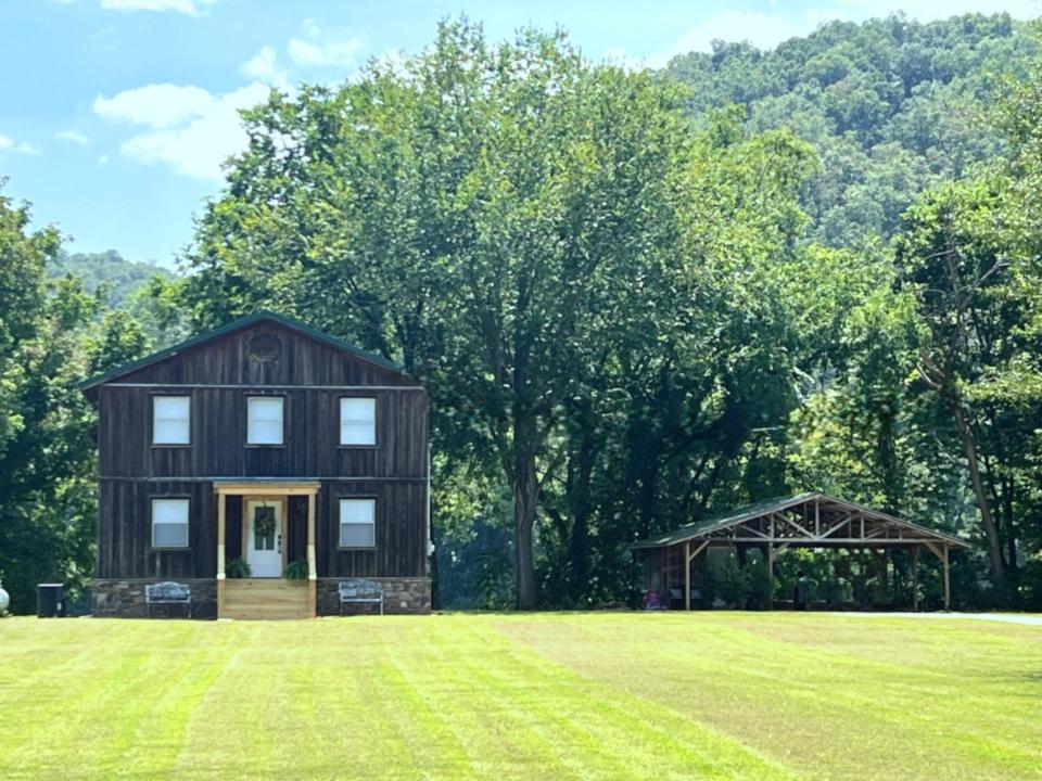 76 W Cool Water Retreat, Mountain View, Arkansas 72560