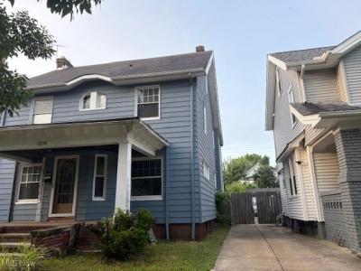 3258 E Berkshire Road, Cleveland Heights, Ohio 44118, USA