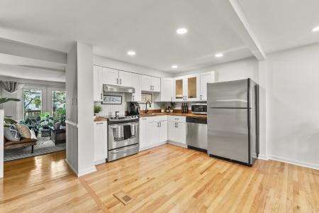 6 Crosswall ct, Nottingham, Maryland 21136