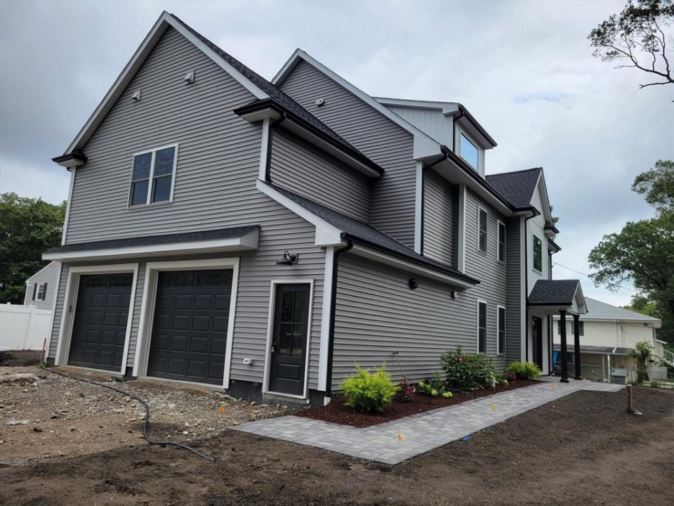 44 Buffington, Attleboro, Massachusetts 02703
