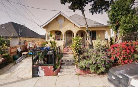 1713 S Berendo Street, Los Angeles, California 90006, USA