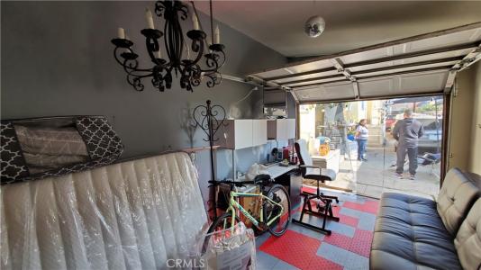 1713 S Berendo Street, Los Angeles, California 90006, HOA KỲ