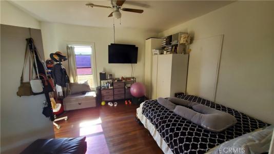 1713 S Berendo Street, Los Angeles, California 90006, HOA KỲ