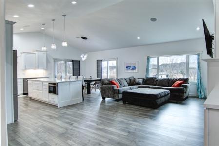 S9024 Chestnut Road, Eau Claire, ויסקונסין 54701, ארצות הברית של אמריקה 