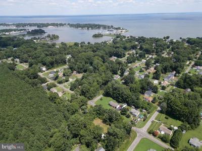 141 Wakefield Dr, Colonial Beach, Virginia 22443, USA