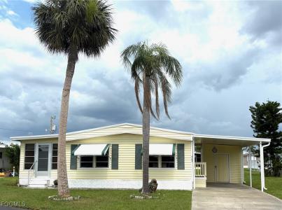 963 Idle Way Drive, North Fort Myers, Florida 33917, USA