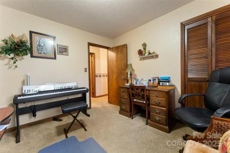 83 Overlook Drive, Leicester, Caroline Du Nord 28748, États-Unis