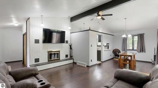 1207 Queens Way, Lake Isabella, Michigan 48893