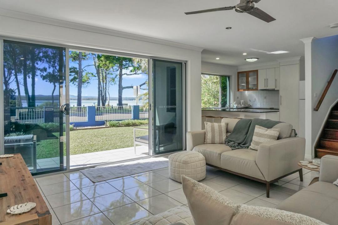 1/26 Esplanade, Tin Can Bay, QLD 4580, Australia