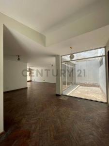 JR VILLA CARRILLO URB. RESIDENCIAL HIGUERETA , Lima, Lima 00001, 秘魯