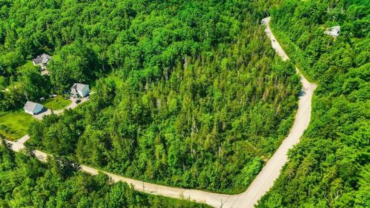 167 Ch. Lafrenière, Val-des-Monts, Quebec J8N 7J6, Canada