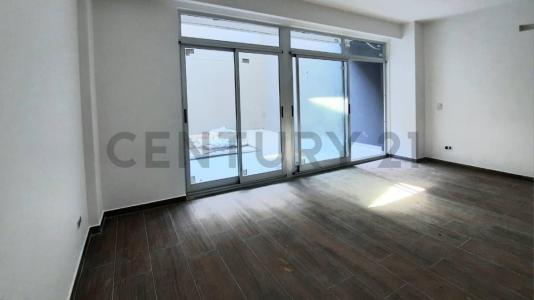 SANTIAGO DE LAS CARRERAS 368 PB C, Parque Avellaneda, Capital Federal 00001, アルゼンチン